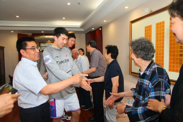 篮球基本功训练计划视频讲解_2